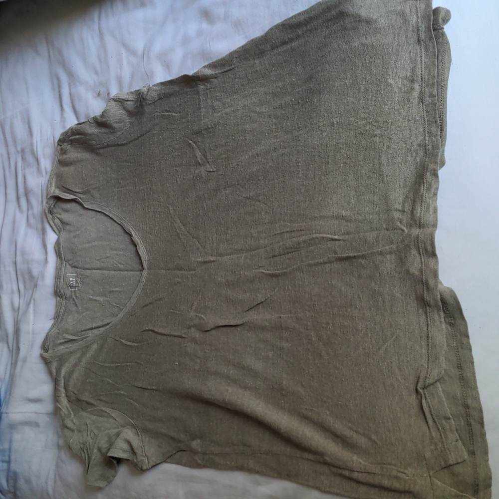 Bundle 100% linen tees